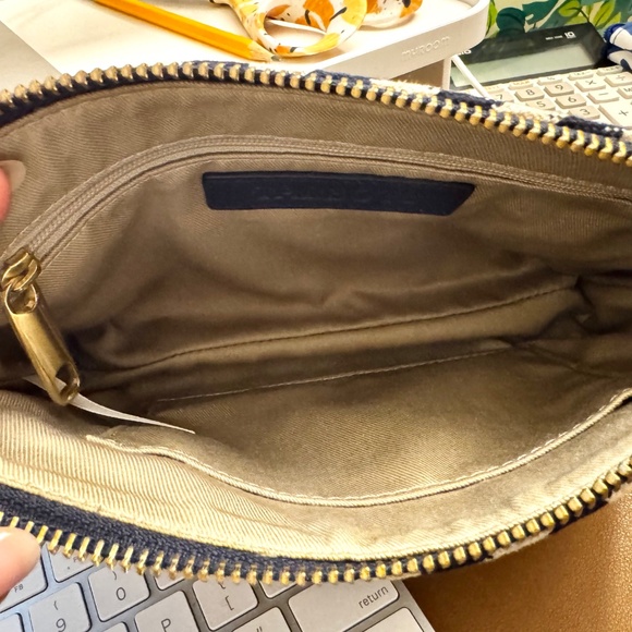 Talbots Blue and Beige Shoulder Bag - Picture 3 of 3